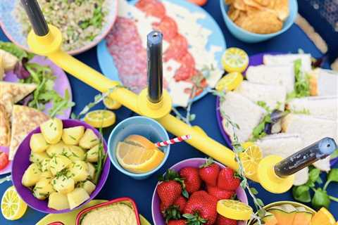 Backyard Picnic Food Ideas - The Best Food For Summer Outings