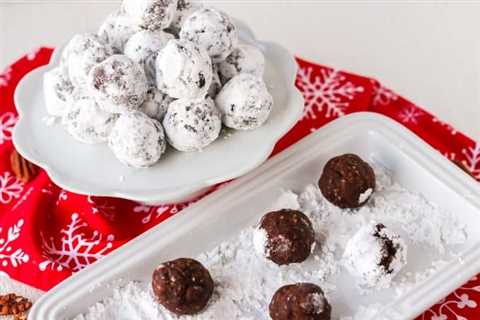 No-Bake Chocolate Bourbon Balls