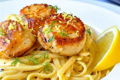 Creamy Lemon Pepper Scallops Linguine