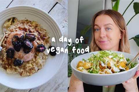 what I eat in a day as a vegan! 🌿