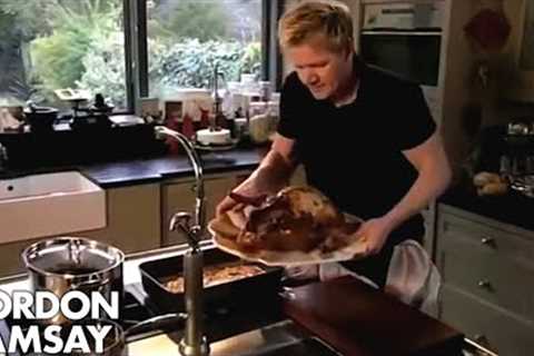 The Most Amazing Gravy | Gordon Ramsay