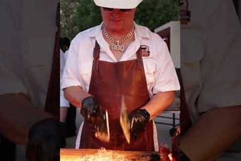 Chef Michael is in THE HOUSSEEE at #BeefBash23😎🔥