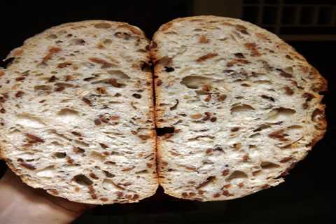 40% Atta Flour and Sunflower Seeds Pain au Levain