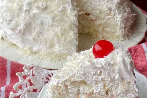 OLD-FASHIONED SNOWBALL CAKE