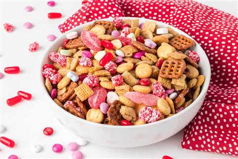 Valentine Snack Mix