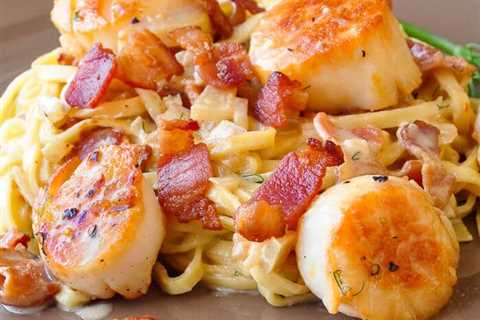 Pan Seared Scallops with Bacon Fennel Cream Sauce