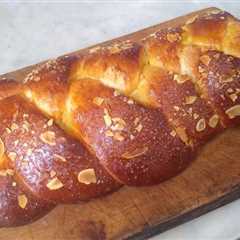 Tsoureki sweat Easter bread
