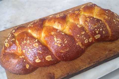 Tsoureki sweat Easter bread