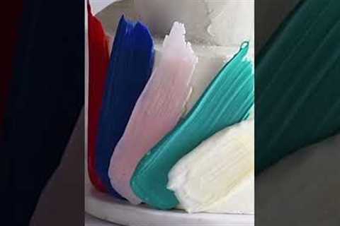 Decorate your cake using this chocolate hack