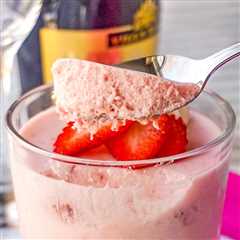 Easy Strawberry Marshmallow Mousse