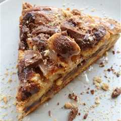 S’mores Cinnamon Roll Cake